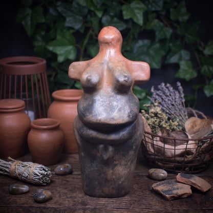 Matriarchat Skulptur Ton, Fruchtbarkeitsgöttin Figur handgemacht, Urgöttin Schwangerschaft Statue, spirituelle Altar Deko SKU281