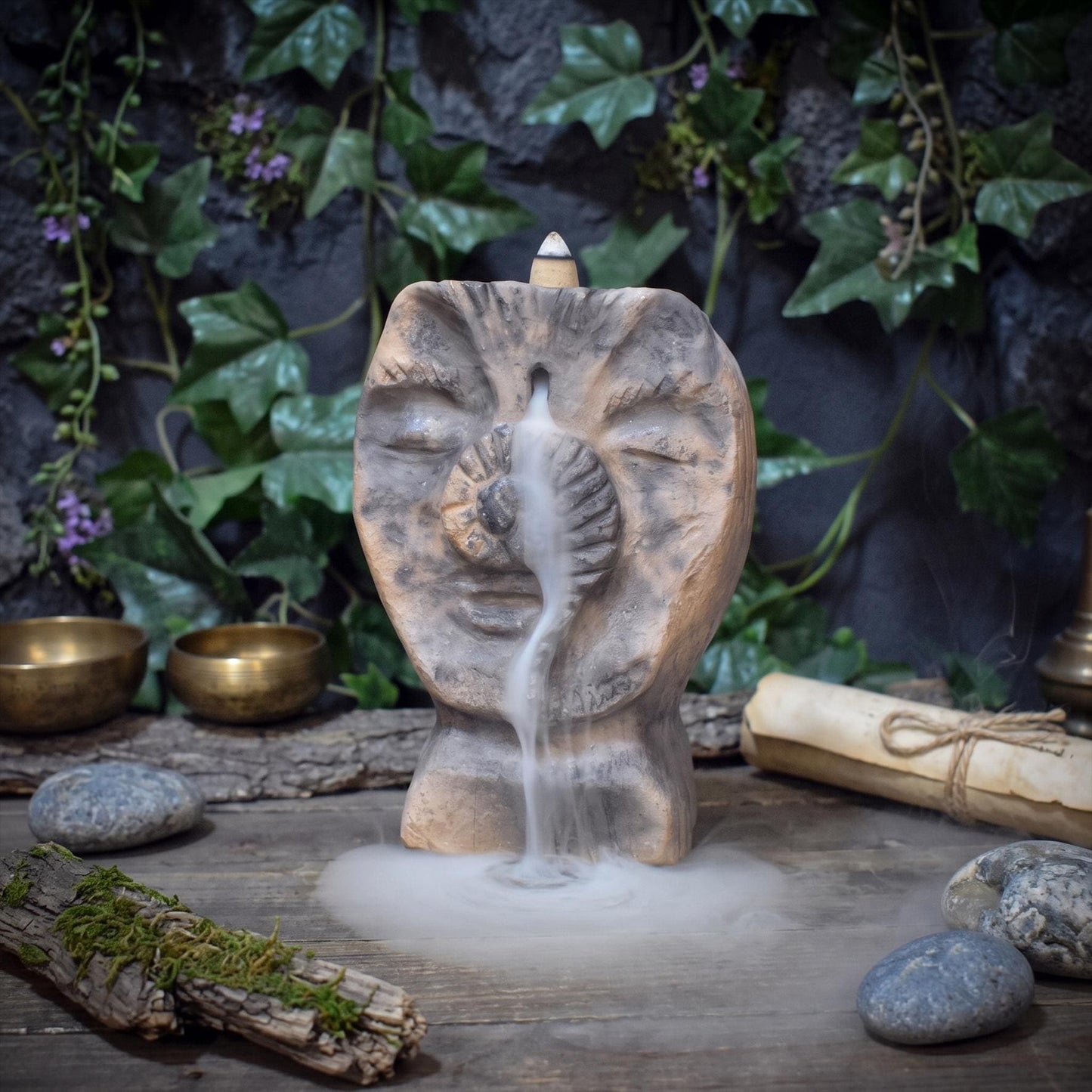 Rückfluss Räucherkegelhalter Ahnenskulptur | Räuchergefäß Wasserfall mit Spirale | Spirituelle Deko & Altar Figur Keramik 1,4kg RÄH071