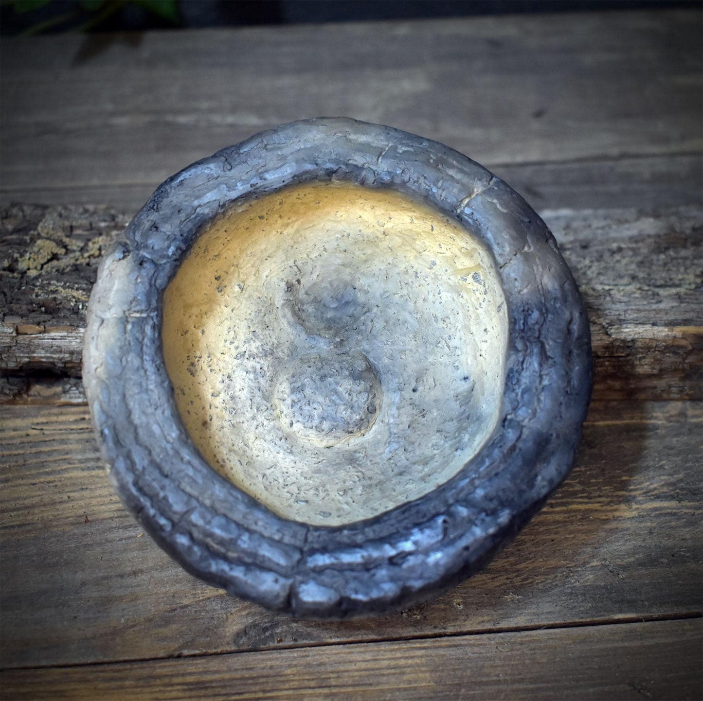 Räucherschale Keramik archaisch | Räuchergefäß mit weiblicher oder männlicher Symbolik | Altar Schale für Rituale Räucherwerk 10cm RÄG097