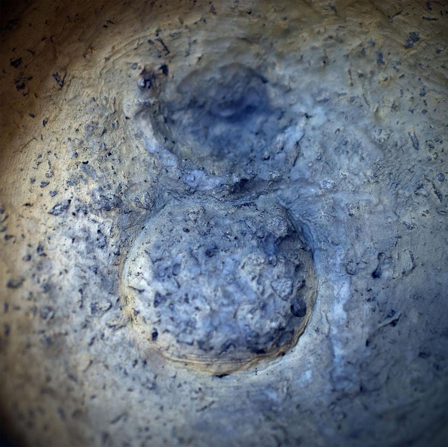 Räucherschale Keramik archaisch | Räuchergefäß mit weiblicher oder männlicher Symbolik | Altar Schale für Rituale Räucherwerk 10cm RÄG097