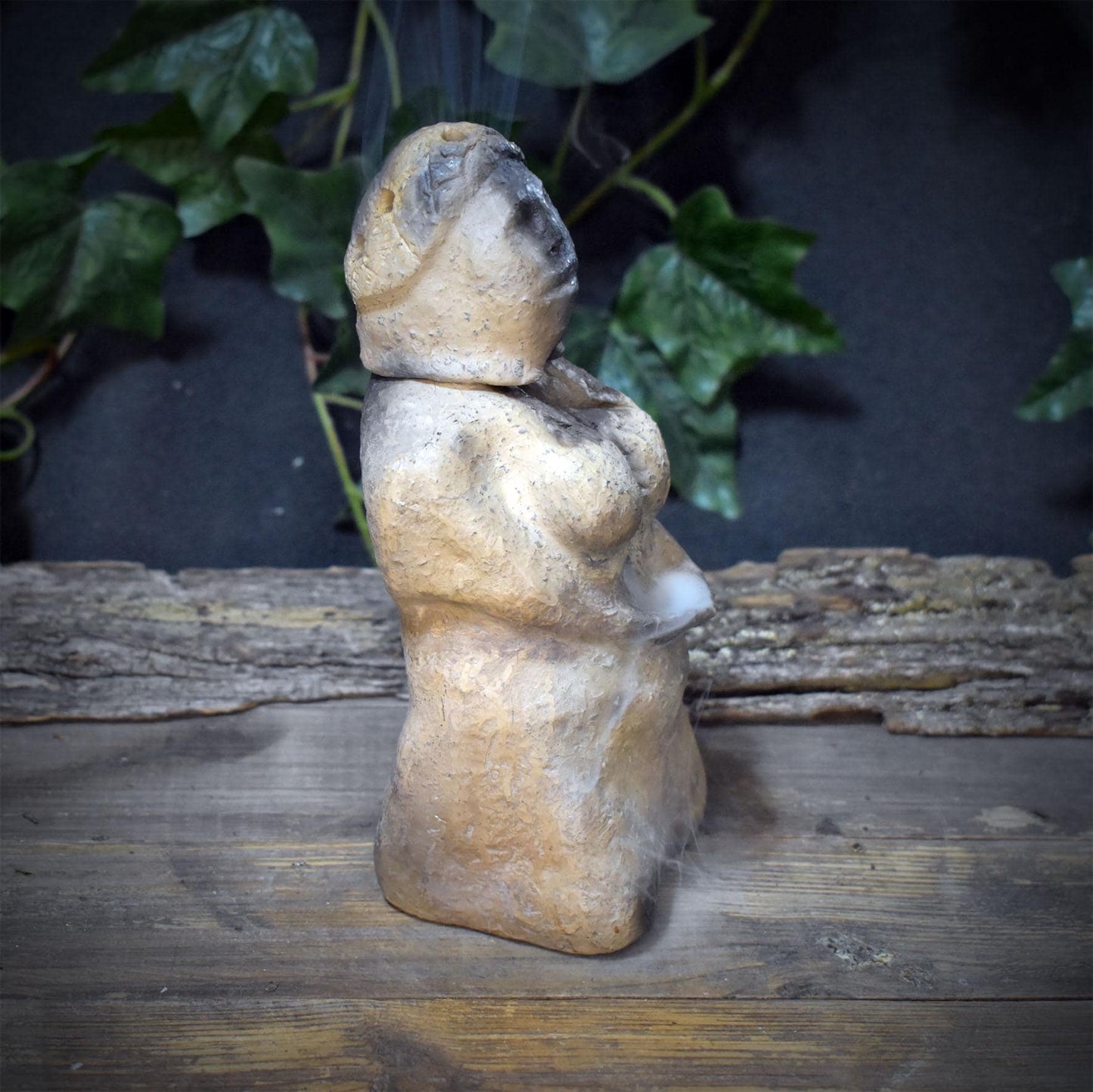 Göttin Rückfluss Räucherkegelhalter Keramik | Rauchwasserfall Venus Figur 2-teilig | Archaische Altar Deko Ritual Skulptur 1,3kg RÄH077
