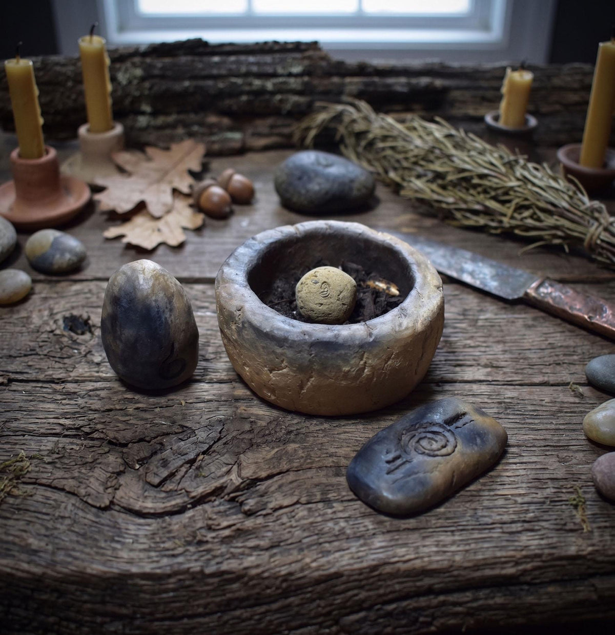 Neubeginn – Ostara Set aus Ton - Ei · Saat-Schale · Altarstein mit Seedball