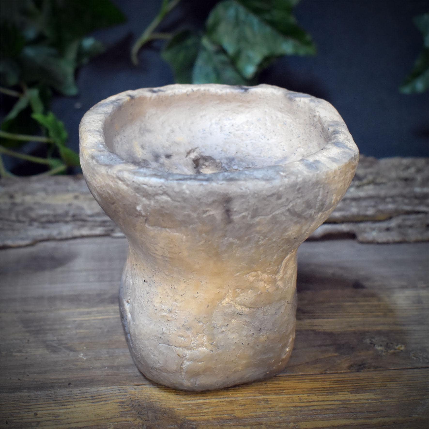 Räucherkelch aus Ton – Archaische Räucherschale mit Ammonit Relief – Spirituelles Gefäß für Harze & Kräuter, Rauchbrand Keramik 1,1kg RÄG095