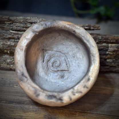 Räucherschale Allsehendes Auge Keramik | Archaisches Räuchergefäß klein mit Drittes Auge Symbol | Altar Schale für Rituale 425g RÄG098