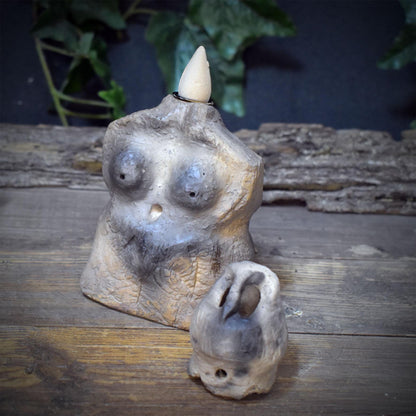 Göttin Rückfluss Räucherkegelhalter Keramik | Rauchwasserfall Venus Figur 2-teilig | Archaische Altar Deko Ritual Skulptur 600g RÄH076