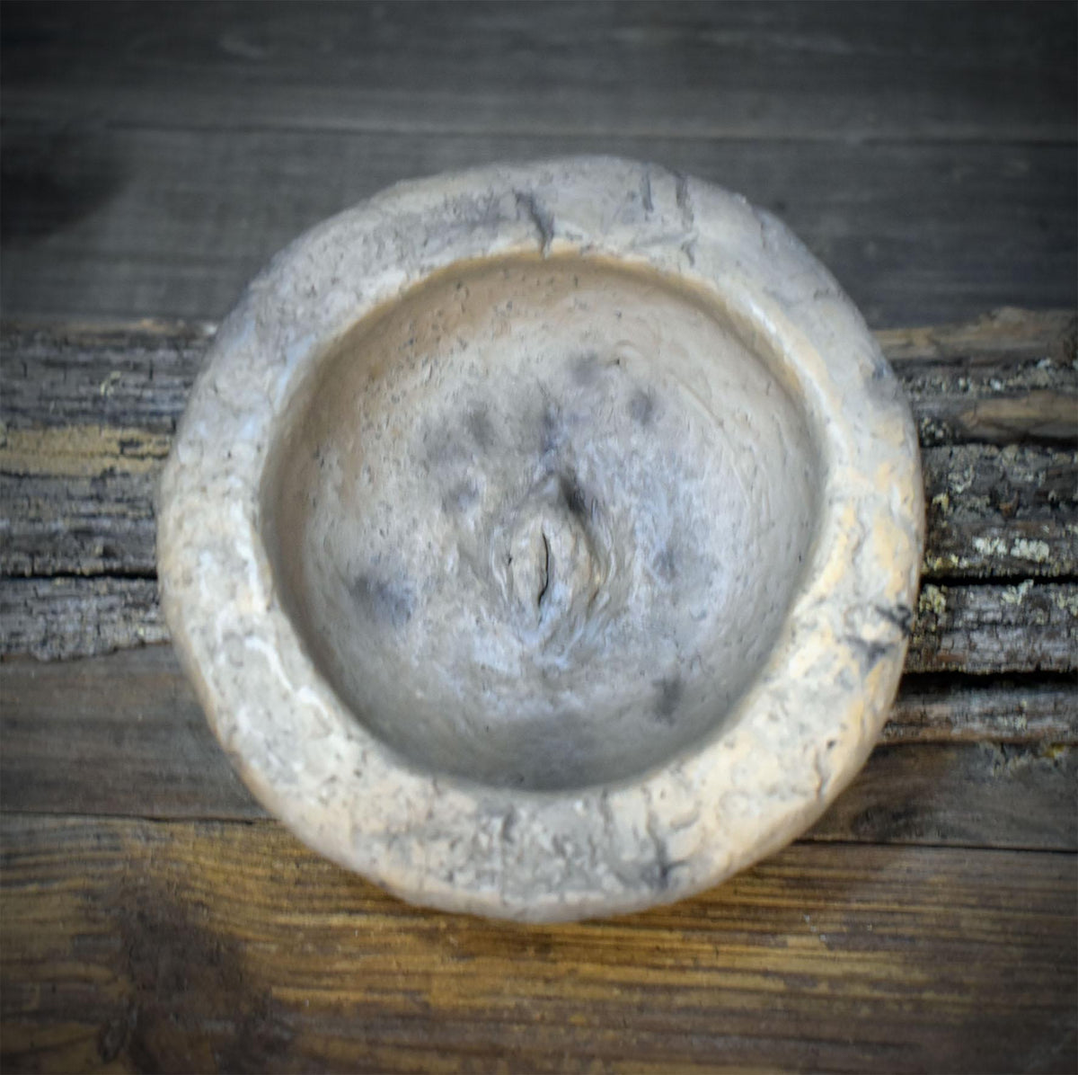 Räucherschale Keramik archaisch | Räuchergefäß mit weiblicher oder männlicher Symbolik | Altar Schale für Rituale Räucherwerk 10cm RÄG097