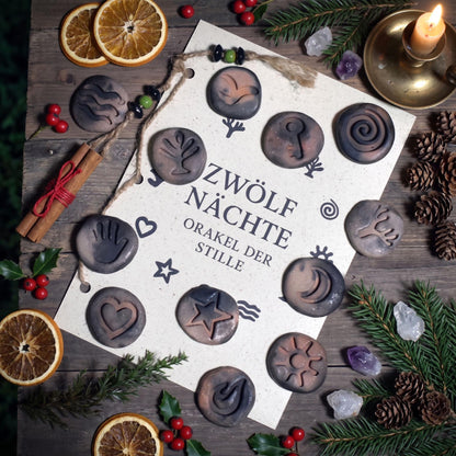 Rauhnachtsritual-Set – Meditationshilfe für die 12 heiligen Nächte | Guidebook in Deutsch, Englisch oder Französisch - Art.Nr.: JUL001
