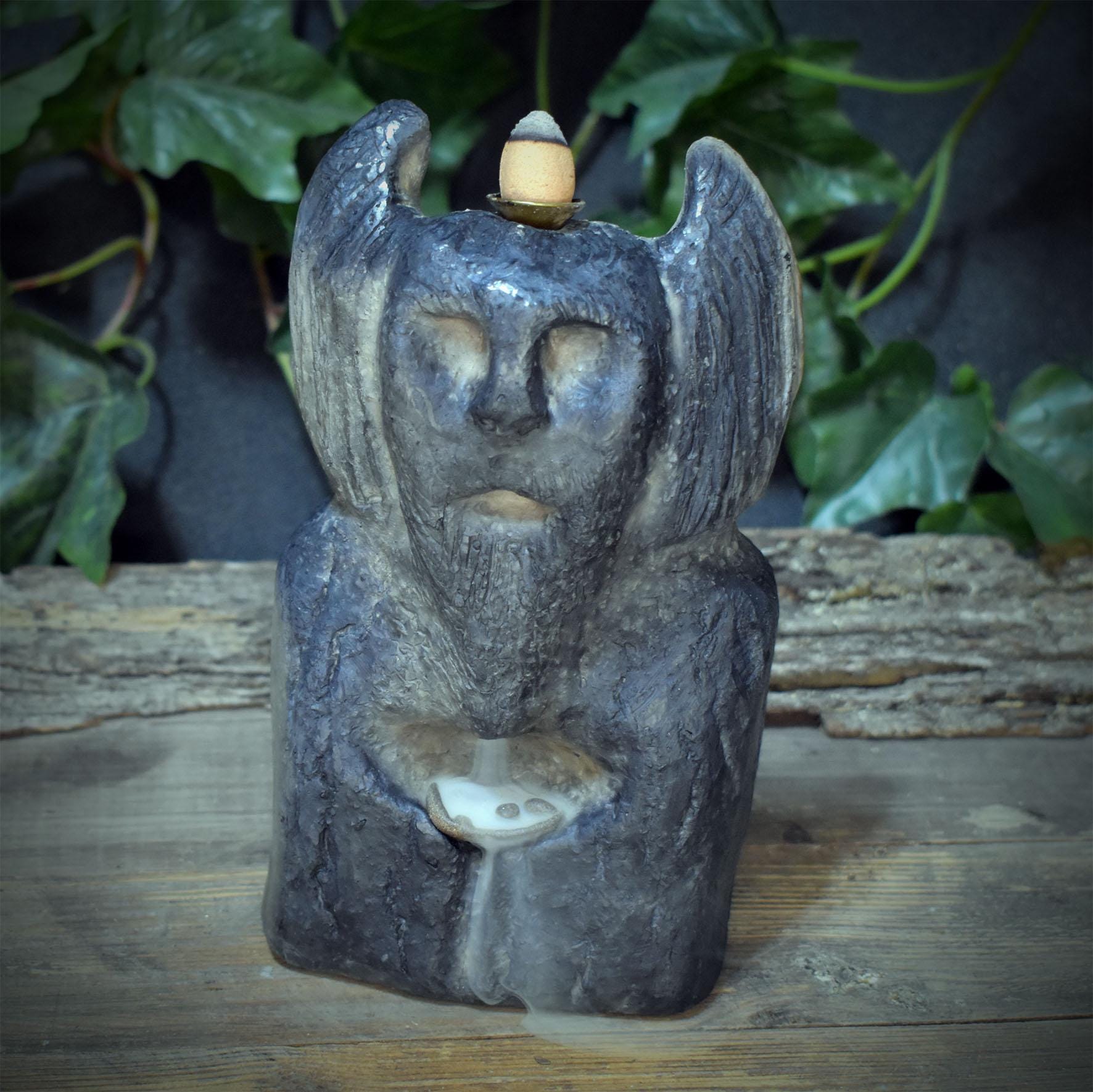 Cernunnos Skulptur Rückfluss Räucherhalter, Kelten Gott Limonit, Hexenschüssel Altar Keramik Rauchbrand, 1,7kg, 18x10cm SKU315