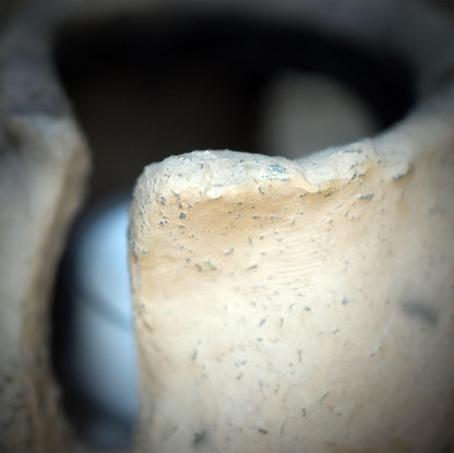 Teelichthalter Übergang Keramik, Portal Anderswelt Rauchbrand, Gedenklicht Abschied Ritual, Kerzenhalter Altar Tod Trost, 780g AEP014