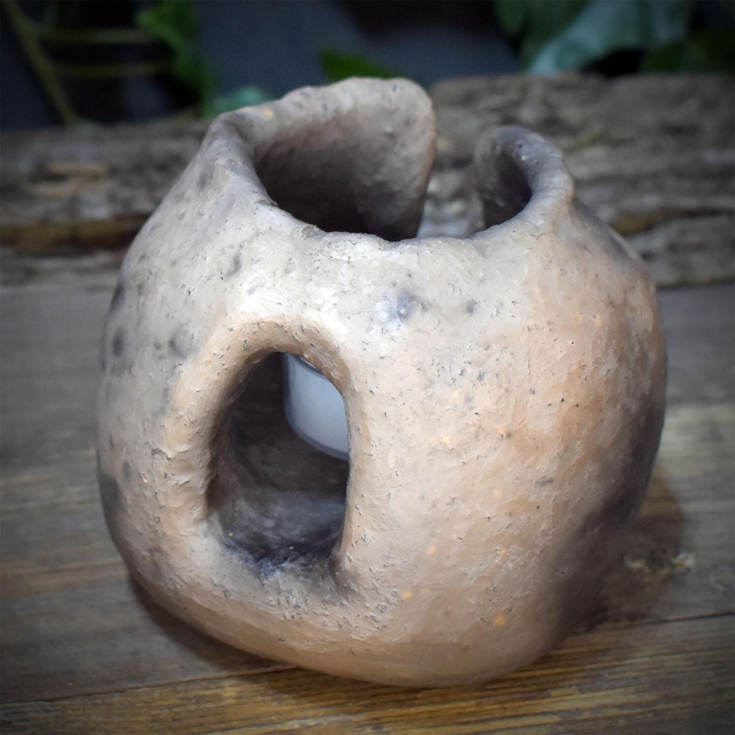 Teelichthalter Übergang Keramik, Portal Anderswelt Rauchbrand, Gedenklicht Abschied Ritual, Kerzenhalter Altar Tod Trost, 780g AEP014