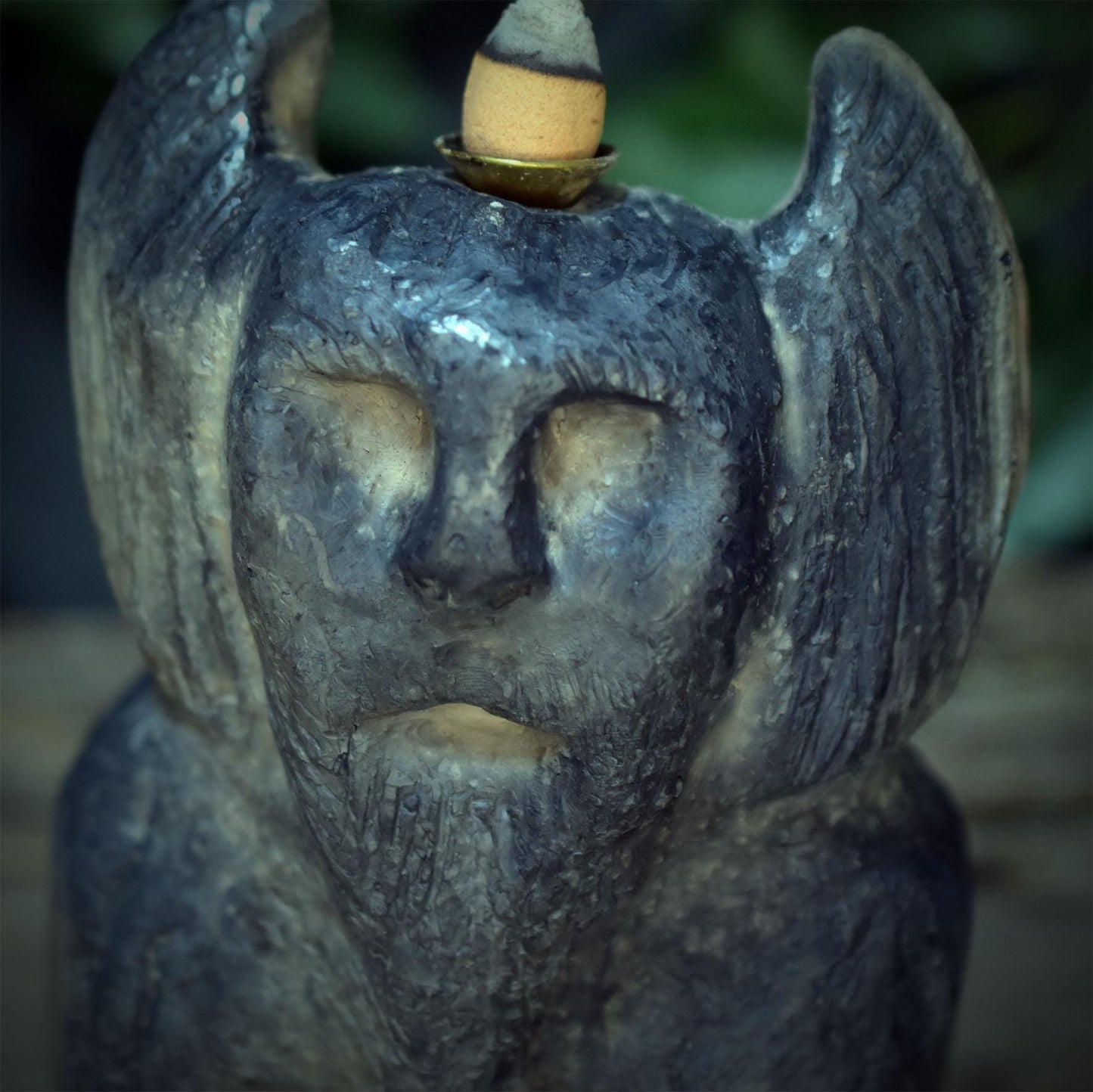 Cernunnos Skulptur Rückfluss Räucherhalter, Kelten Gott Limonit, Hexenschüssel Altar Keramik Rauchbrand, 1,7kg, 18x10cm SKU315
