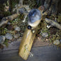 Ritualstab Weise Alte Holz & Ton | Schamanischer Zeremonienstab Glöckchen Bodhiperle | Spirituelle Altar Deko Natur Handgemacht 19cm RST049