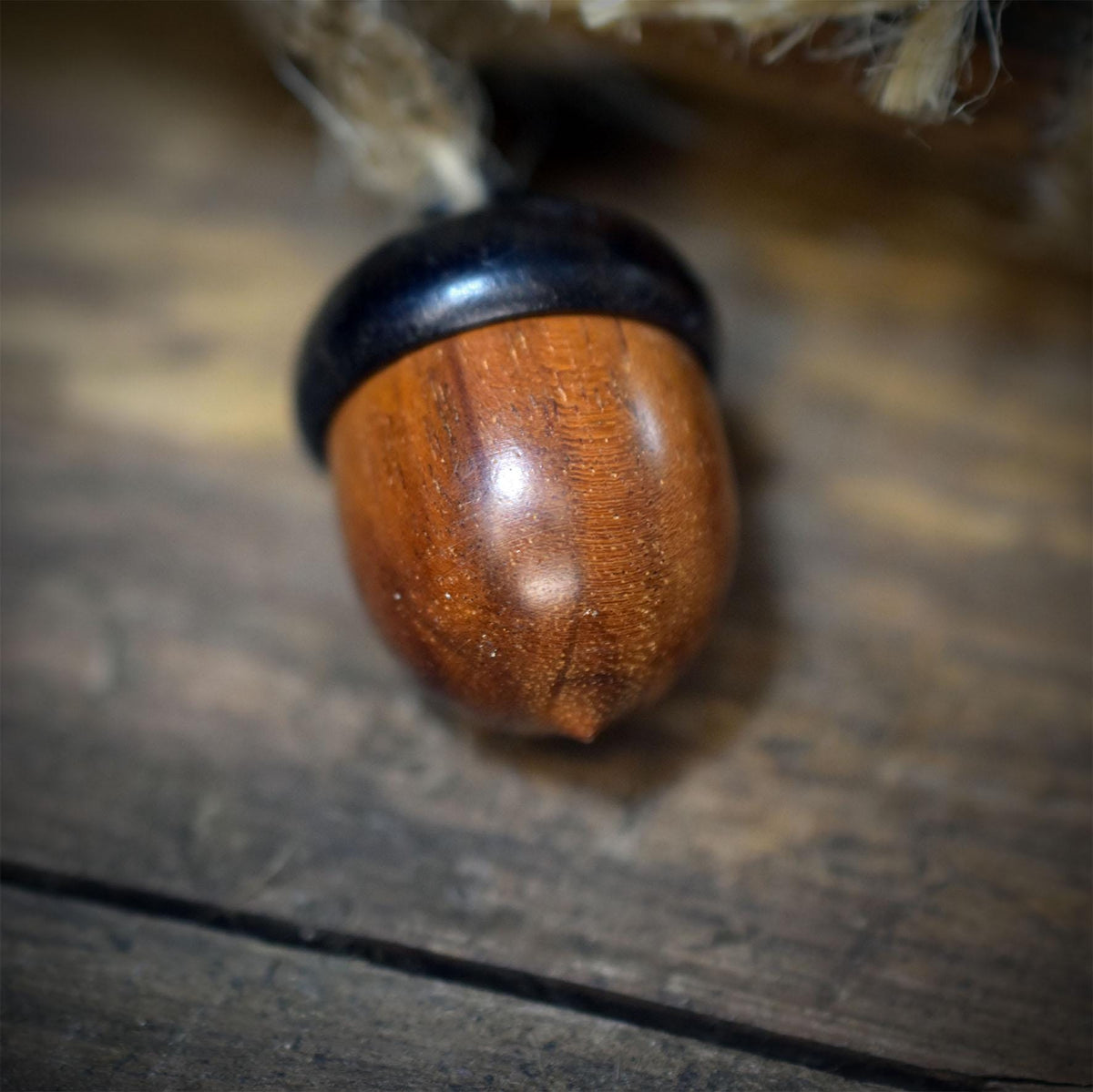 Ritualstab Waldgeist Keramik Schamanischer Stab Holz Moos Pilze Altar Naturspiritualität Unikat RST050