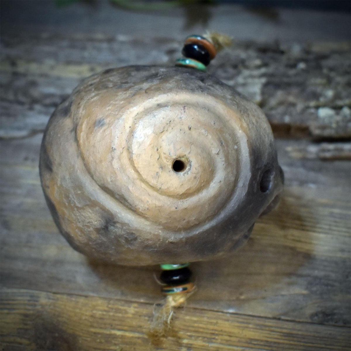 Archaische Ahnenrassel Keramik Handrassel Schamanische Ritualrassel Altar Meditationsrassel Designwahl ARA001