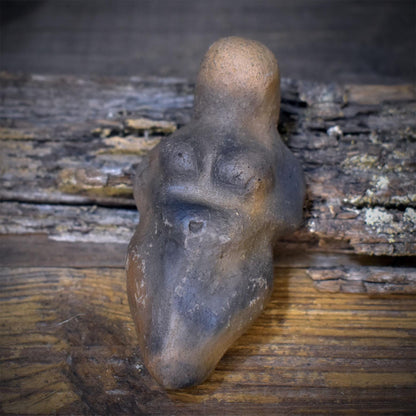 Taschengöttinnen aus Rauchbrandton – archaische Begleiterinnen für Schutz & innere Verbindung - TGS001