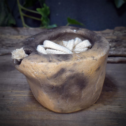 Rustikale handgefertigte Öllampe mit Docht, aus Ton, Antikes Design, Ritual Licht für Altar & Meditation, Naturverbundene Keramik AÖL001