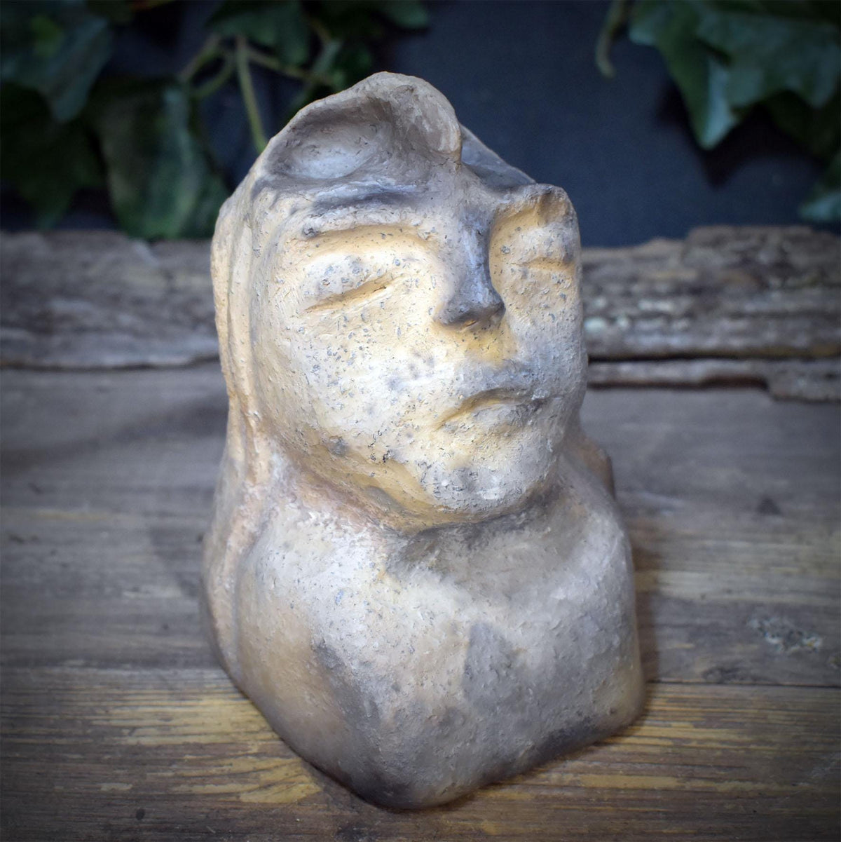 Schamanin Skulptur Büste Adler Krafttier Keramik Ton Figur Altar Deko Spirituelle Kunst Unikat SKU324