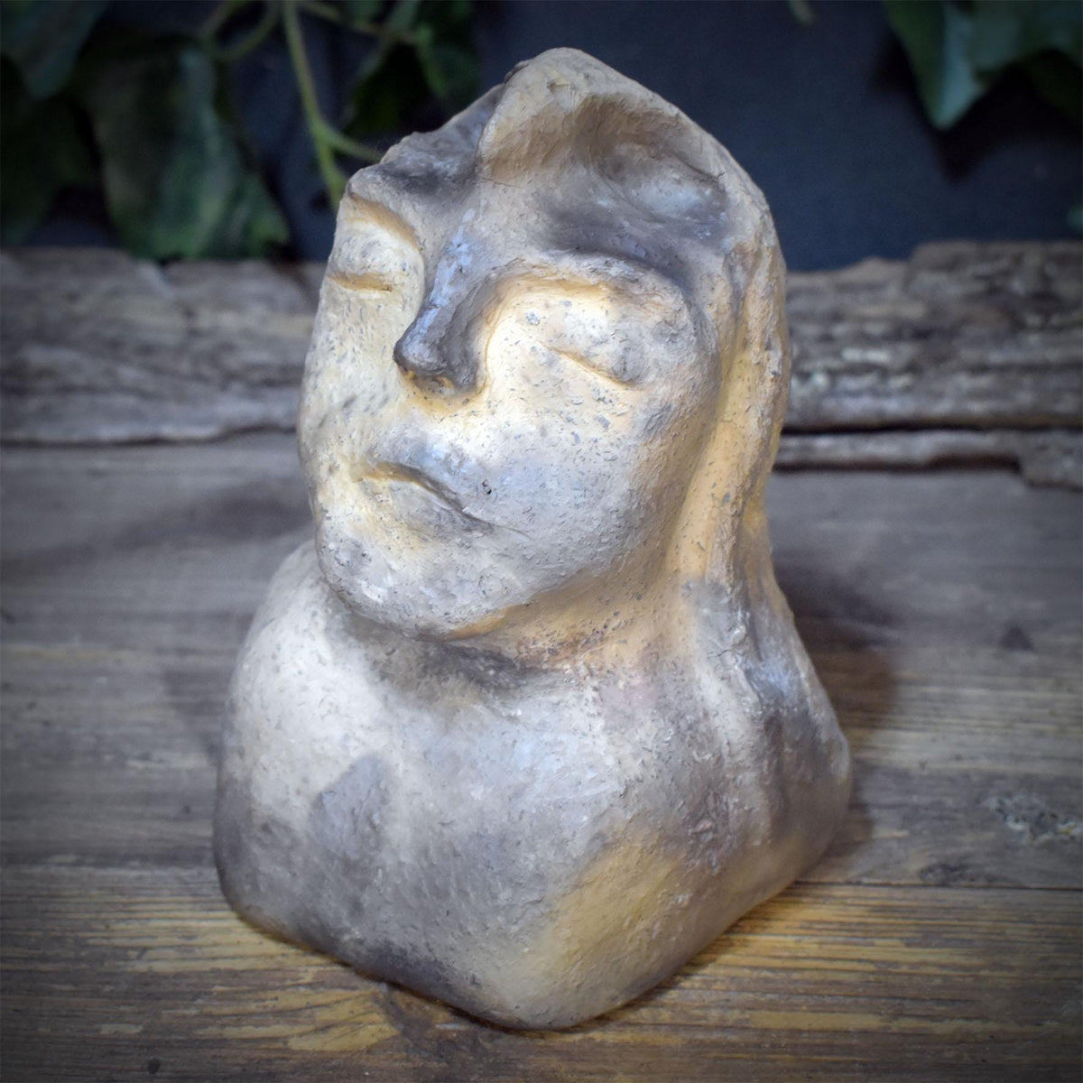 Schamanin Skulptur Büste Adler Krafttier Keramik Ton Figur Altar Deko Spirituelle Kunst Unikat SKU324