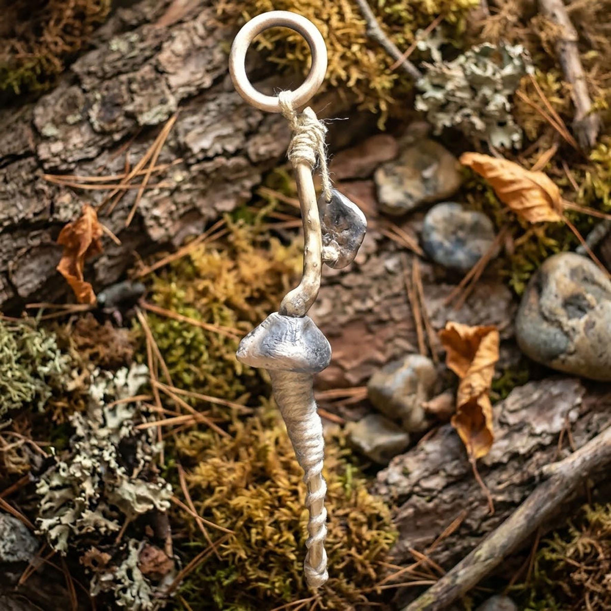 Holdas Spindel Wanddeko Astholz Keramik Wandbehang Frau Holle Schneeflocke Lebensfaden Winter HEX056