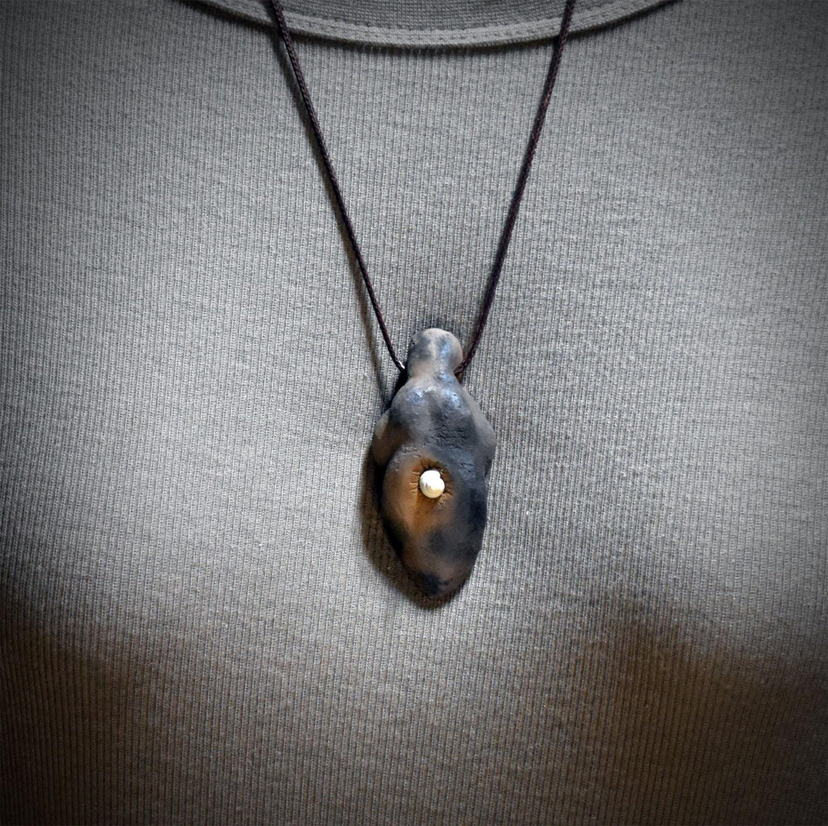 Fossil Amulett Keramik Kette Rauchbrand Talisman Schnecke Glücksbringer Schamanischer Schmuck Anhänger AMU106