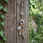 Holdas Tor Wanddeko aus Keramik, Schwellen Talisman mit Glocke, Strohpuppe und Ogham, Unikat HEX062