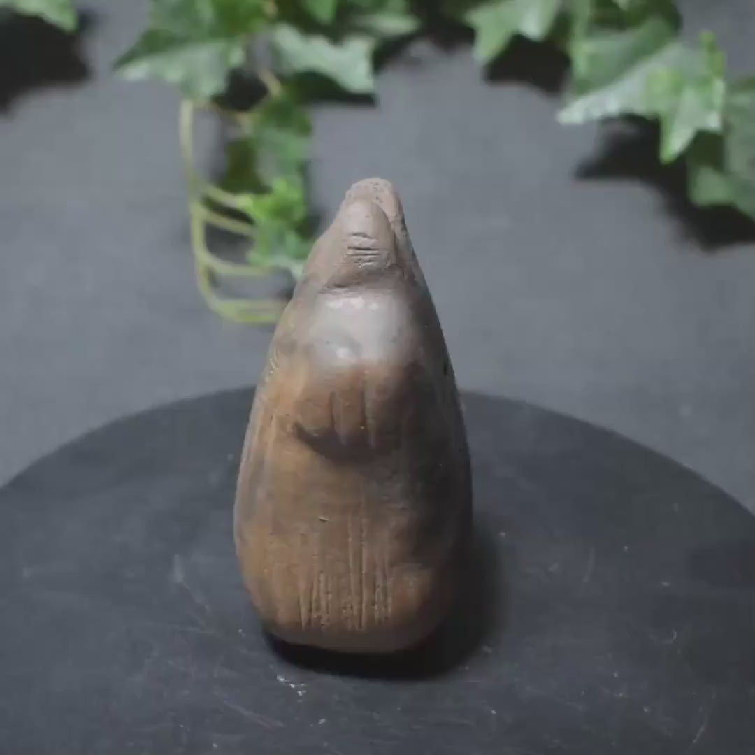 Schamanische Cernunnos-Rassel aus Rauchbrandton – Archaischer Klangkörper für Rituale & Naturverbundenheit - SRA061