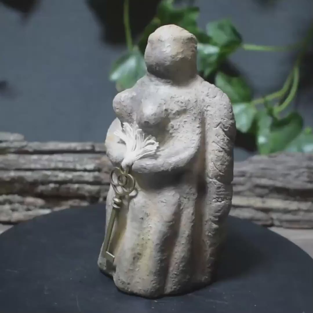 Schutzengel aus Ton – Hüter des Schlüssels - SKU224